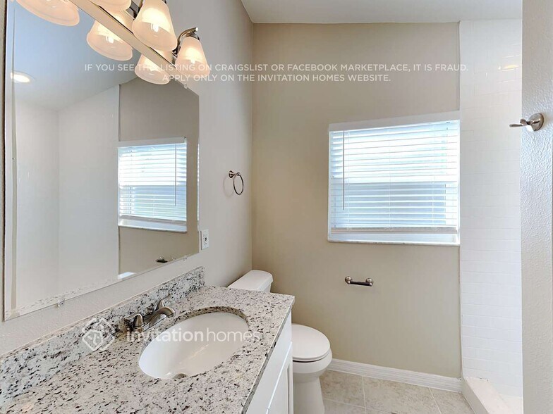 Building Photo - 3827 Springlake Village Ct