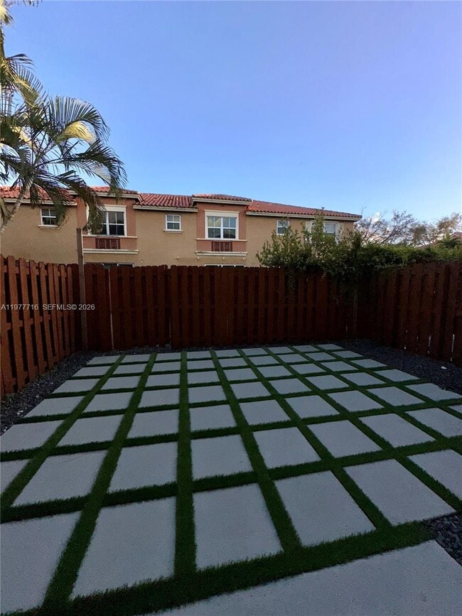 Building Photo - 15246 SW 30th Terrace