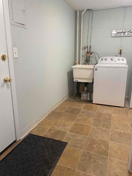 Building Photo - 1419 Arden View Dr