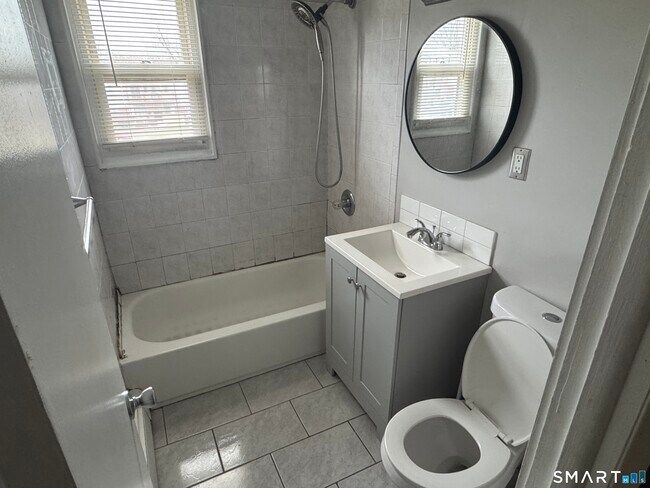 Building Photo - 239 Cherry Hill Dr