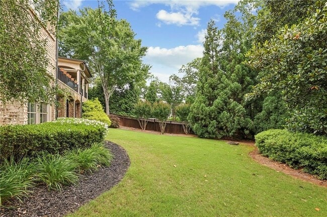 Building Photo - 6285 Aberdeen Dr NE