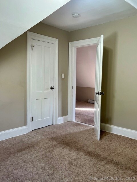 Building Photo - 768 Iranistan Ave