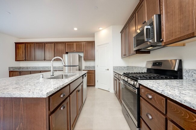 Building Photo - 4798 Tilly Dr
