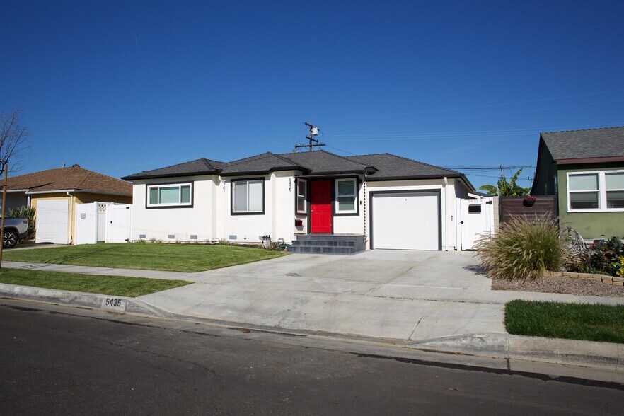 Building Photo - 5435 W 123rd Pl