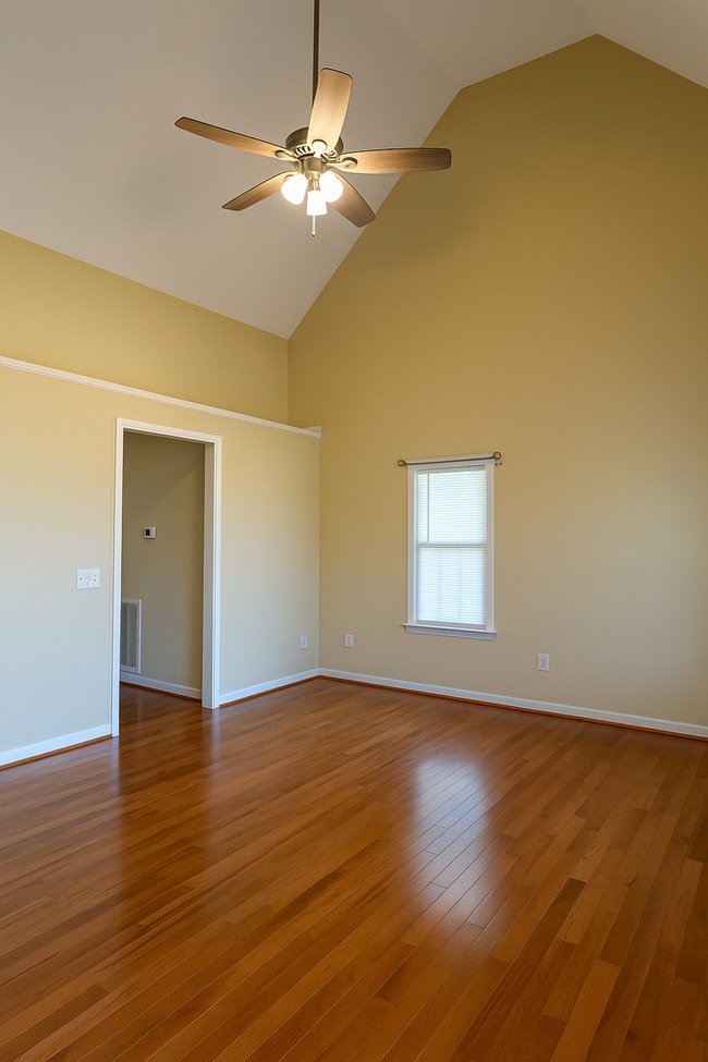 Building Photo - Three bedroom, 2 bath house in Haw River