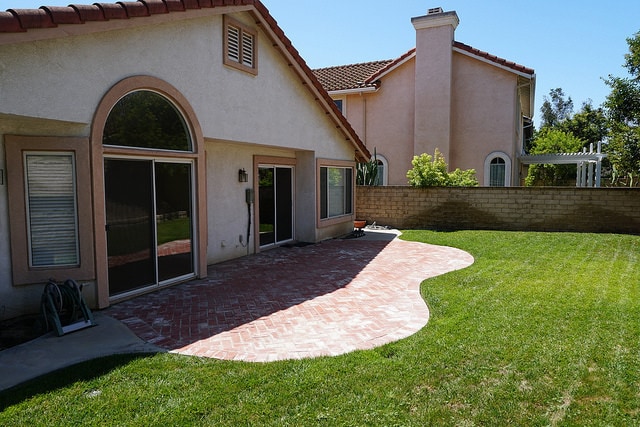 Building Photo - Beautiful 3 Bedroom 2 Bathroom Newbury Park Home! Ready for Move In!