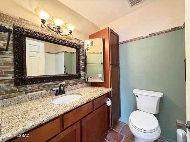 Building Photo - 5213 N Tigua Dr