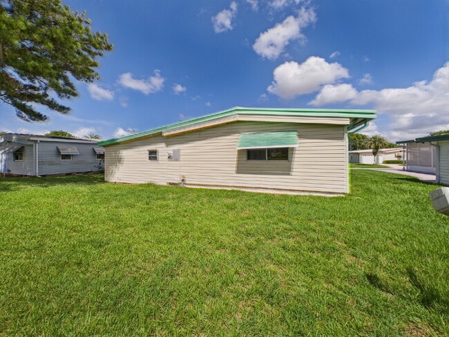 Building Photo - Completely Remodeled & Move-In Ready Home ...