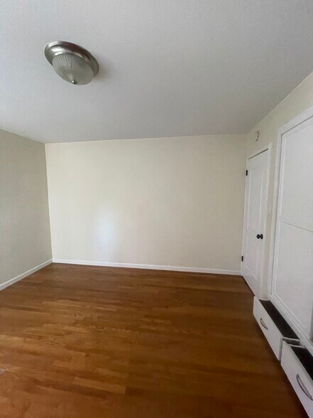 Building Photo - 1415 Bonnie Brae St