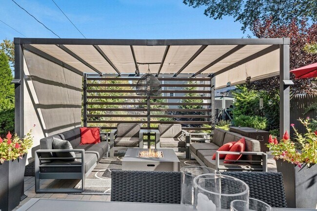 Building Photo - 76 Condict St