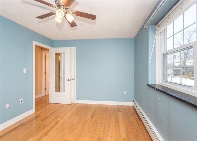 Building Photo - 99 Pleasant St