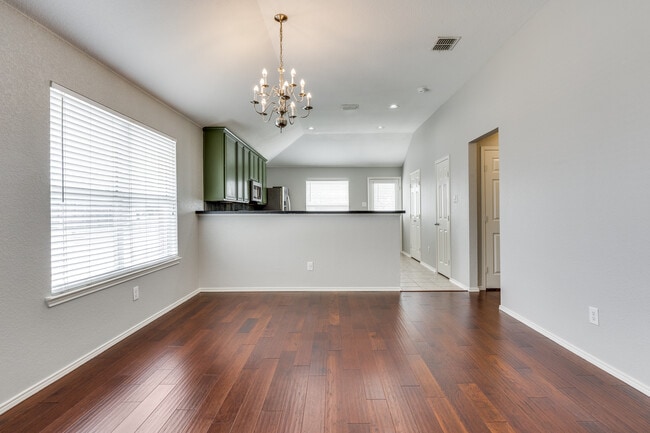 Building Photo - 1201 Roping Reins Way