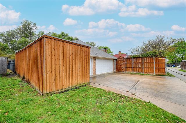 Building Photo - 7119 Debbe Dr