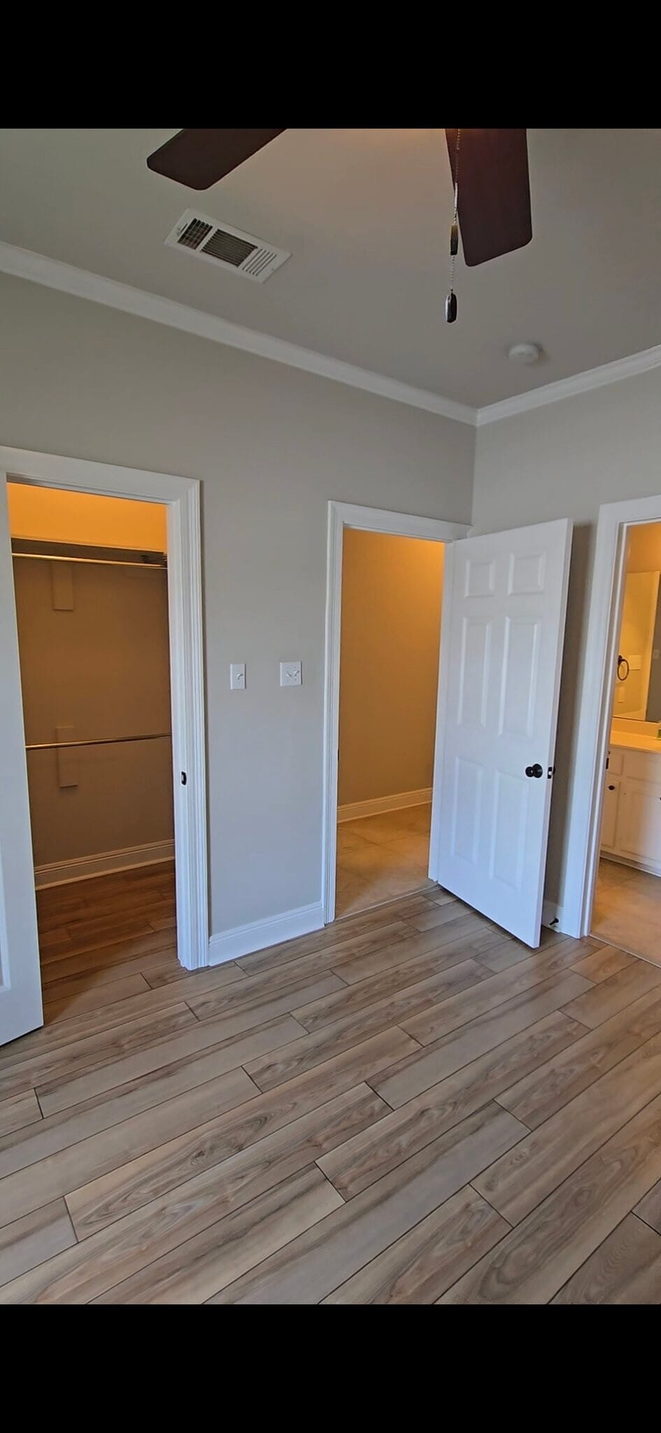 Building Photo - 818 Meadow Bend Dr