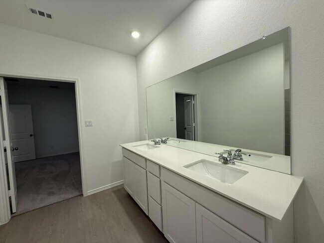 Building Photo - 17704 Sage Thrasher Dr