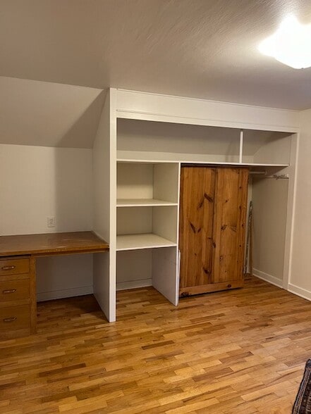 upper south office or bedroom - 1536 Pennsylvania Ave