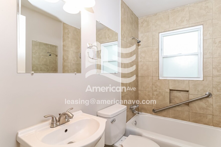 Building Photo - 104 Forest Ln Dr