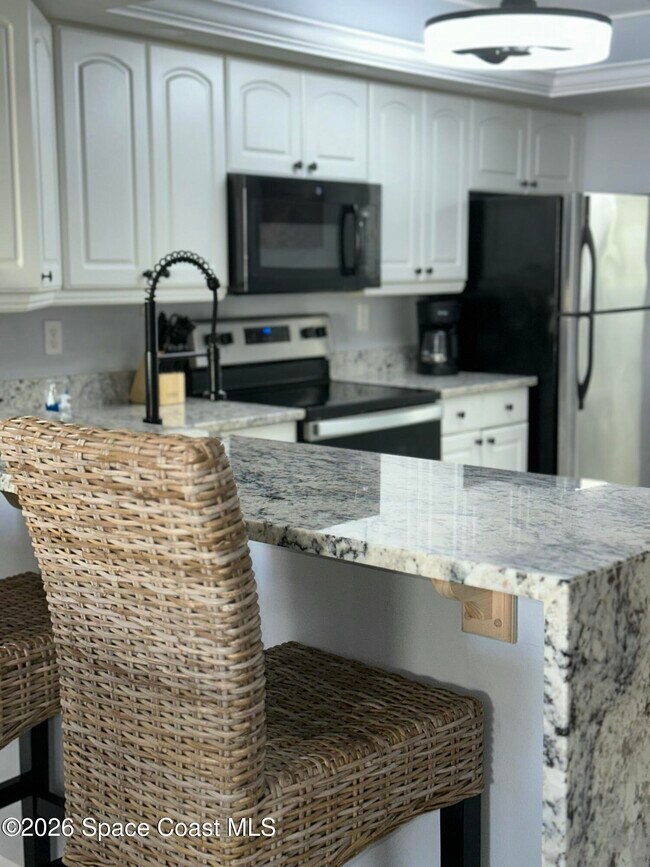 Building Photo - 840 N Atlantic Ave