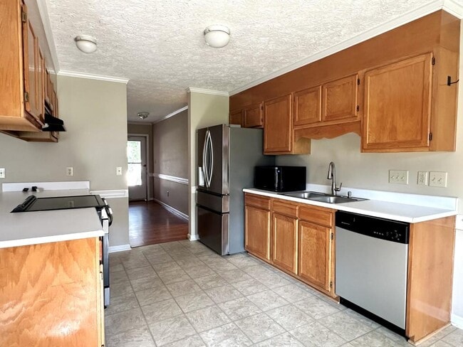 Building Photo - 5613 Kingstree Dr