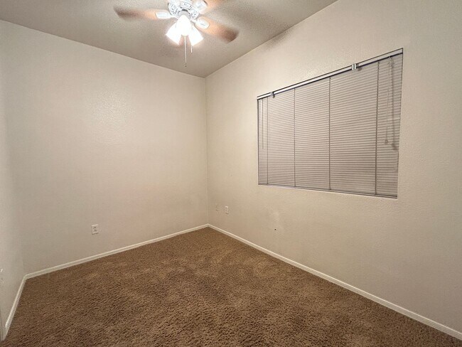 Building Photo - Private Laundry, Gated Community