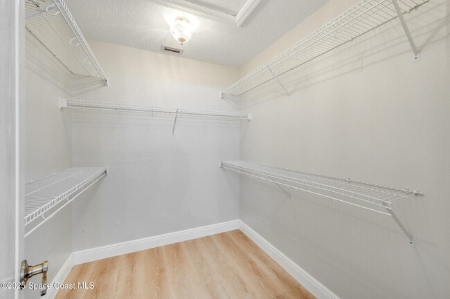 Building Photo - 187 Pinta Cir