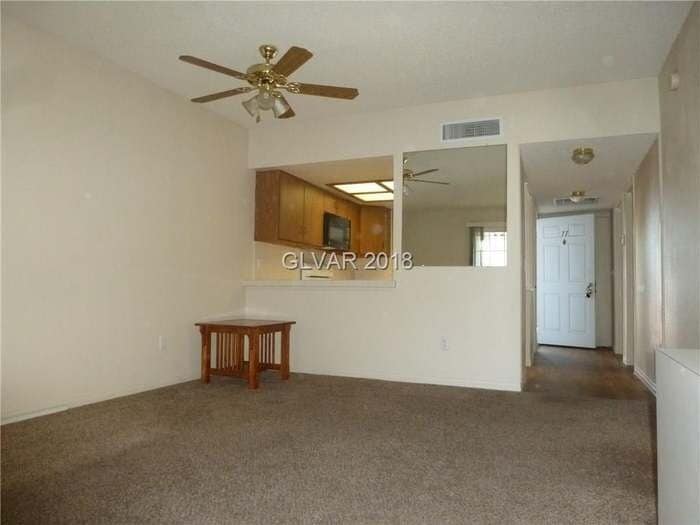 Building Photo - 3823 S Maryland Pkwy