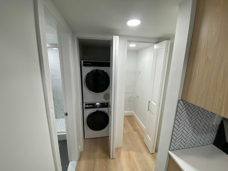 Building Photo - 529 Beacon St