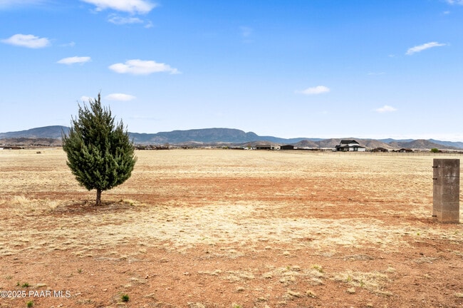 Building Photo - 7500 Michelotti Ranch Rd