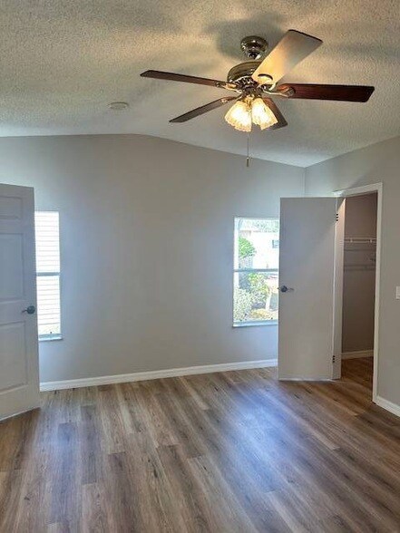 Building Photo - 4413 Tierra Verde Pl