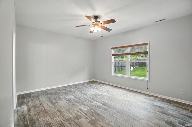 Building Photo - 12562 Shearwater Run