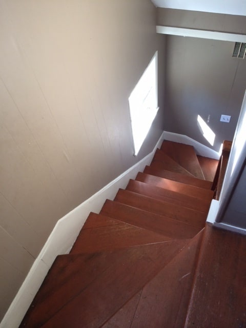 Building Photo - 3 Bedroom 2 Bathroom Home in Fantastic Location