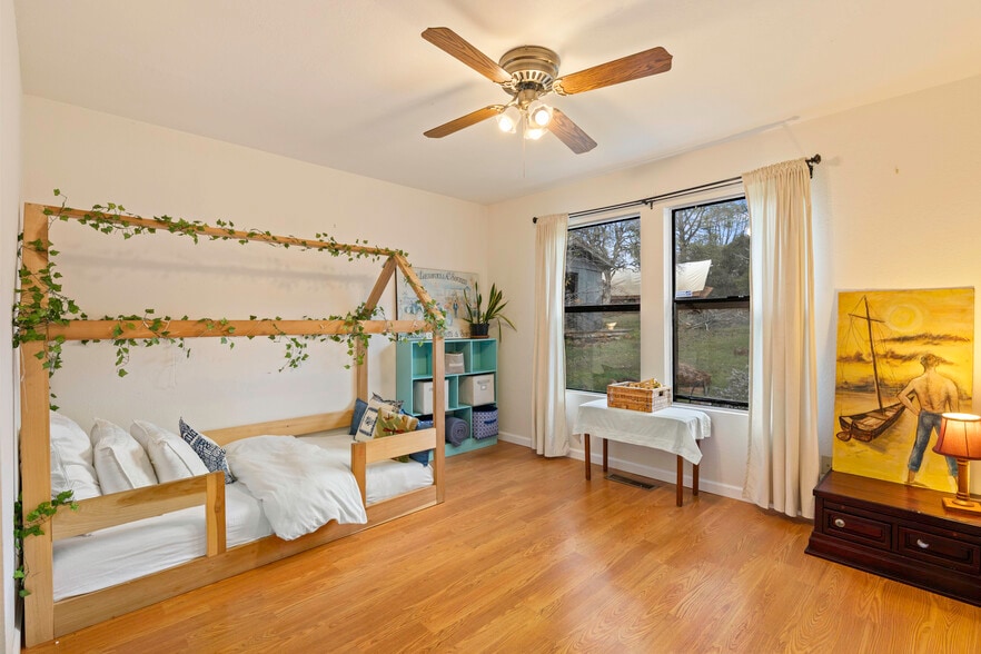 Building Photo - 14506 Spruce Grove Rd