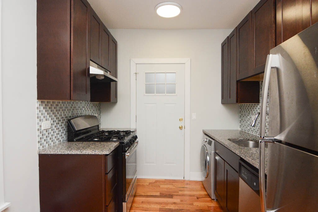 Building Photo - 545 Chestnut St