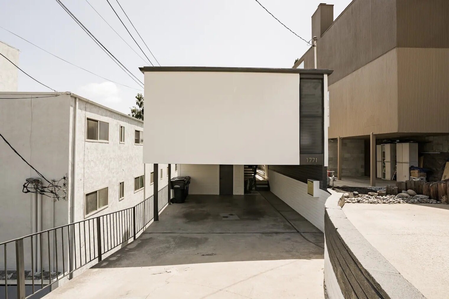 Building Photo - 1773 Torrance St