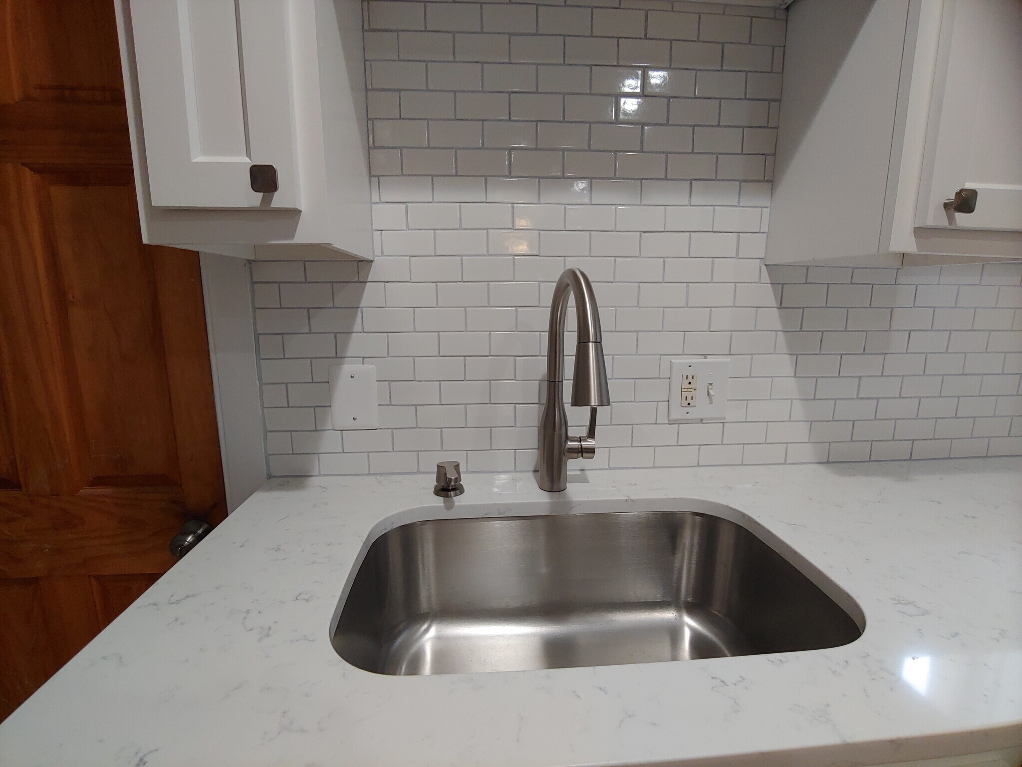 Building Photo - 33 S Calhoun St