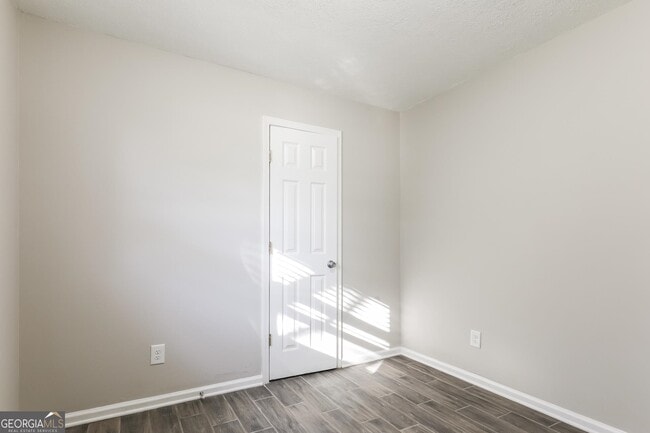 Building Photo - 109 Woodhaven Dr