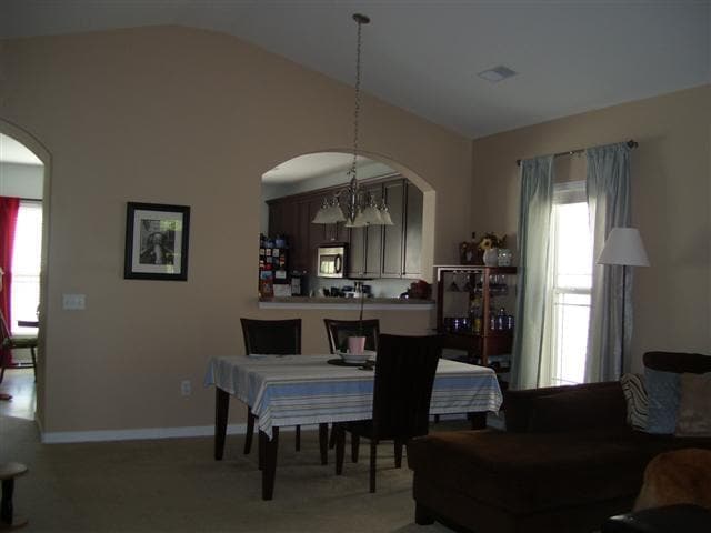 Building Photo - 35 Chapel Lake N