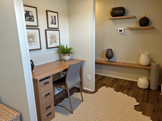 Building Photo - 709 N Collins Fwy