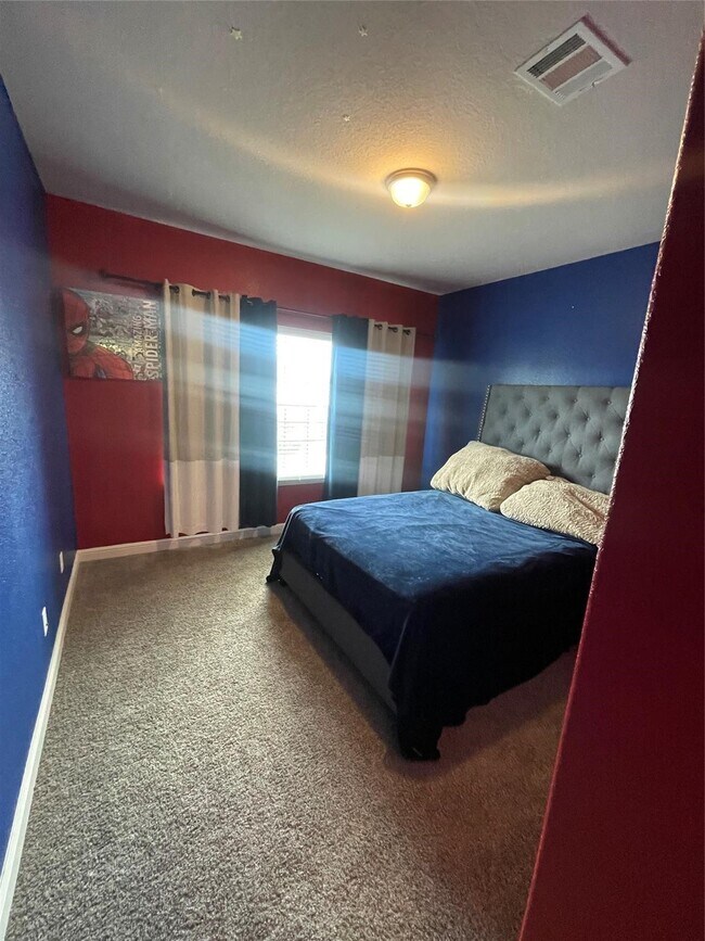 Building Photo - 13236 Tracewood Hills Ln