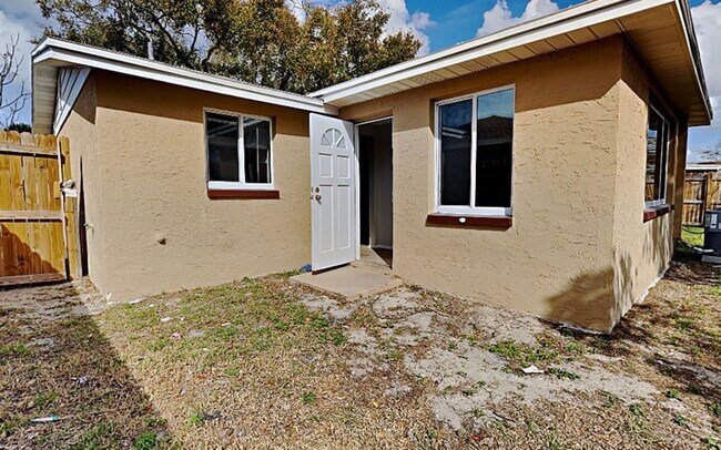 Building Photo - 6116 1st Ave