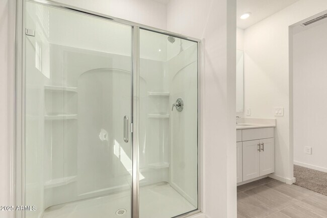 Building Photo - 3732 S 87th Dr
