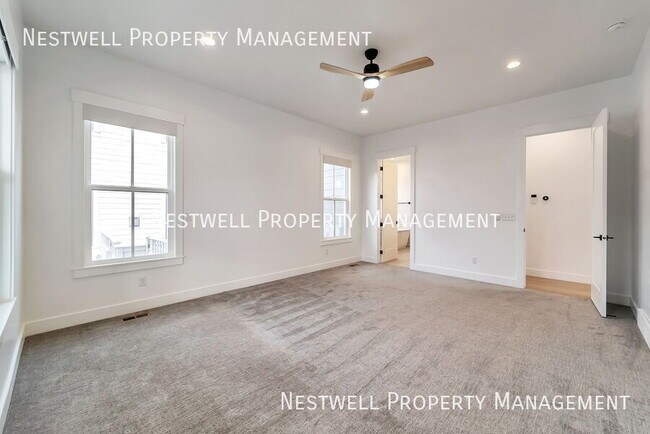 Building Photo - 10907 Paddle Board Way