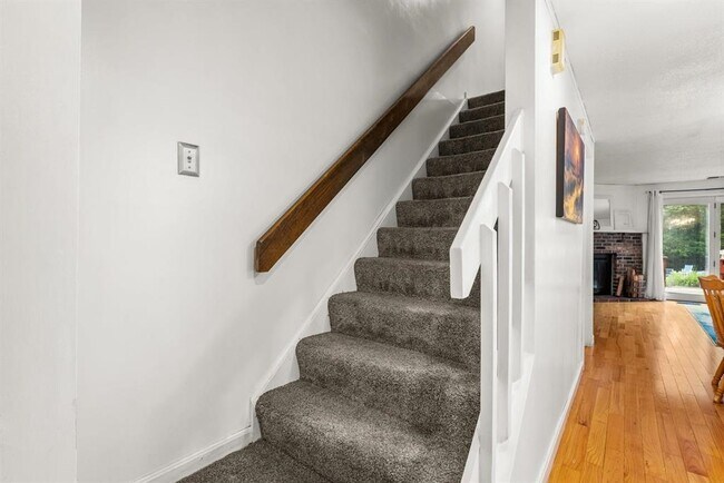 Building Photo - 56 Durham Rd