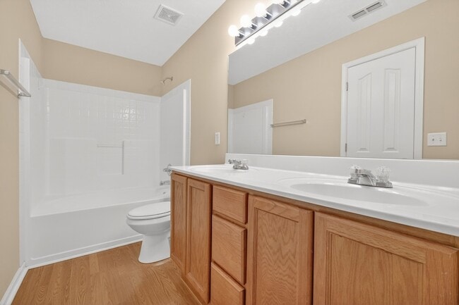 Building Photo - 851 Kanatak Ln