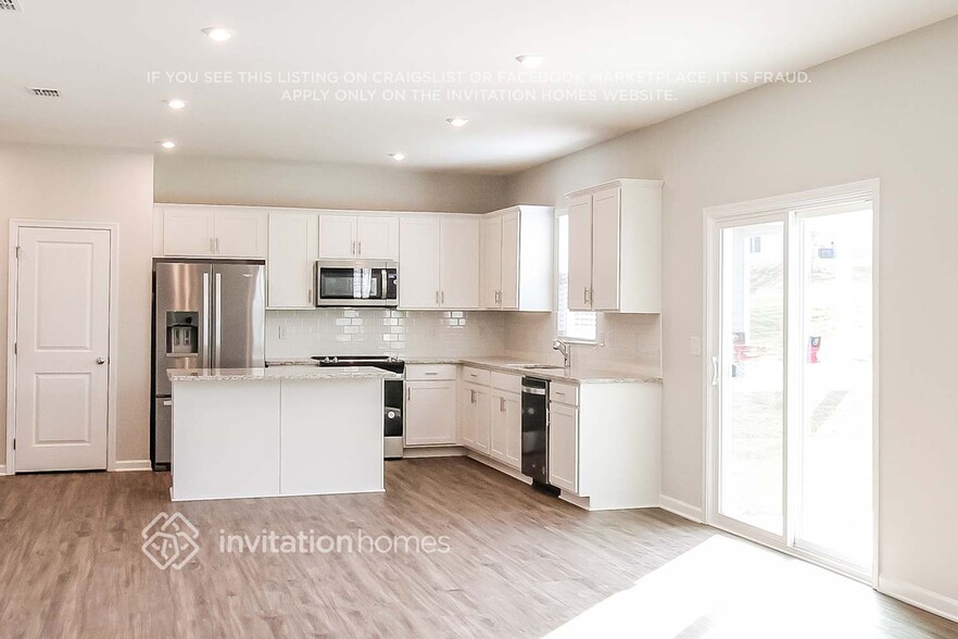 Building Photo - 3468 Tallulah Ln