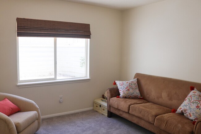Building Photo - 356 Clintwood Dr