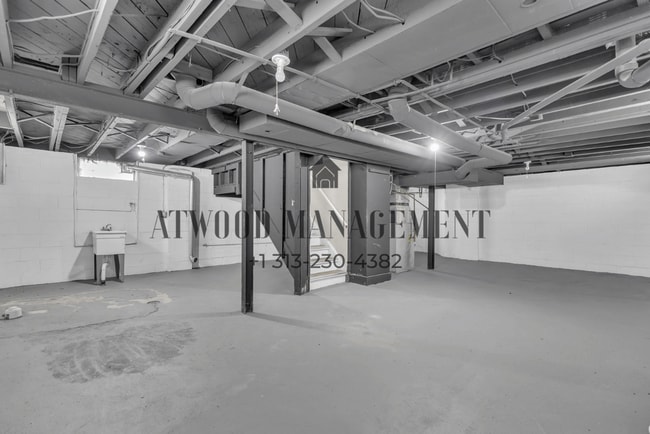 Building Photo - This beautifully updated 2-bedroom, 1-bath single-family home is ready for move-in!