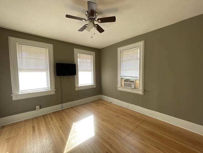 Building Photo - spick147