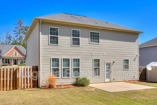 Building Photo - 1036 Lancaster Way