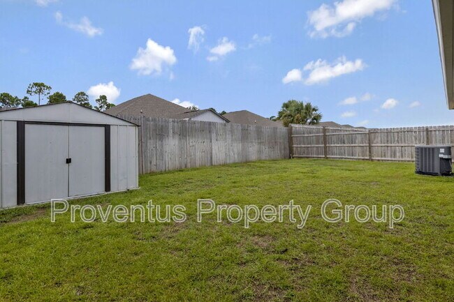 Building Photo - 2419 Privet Berry Dr